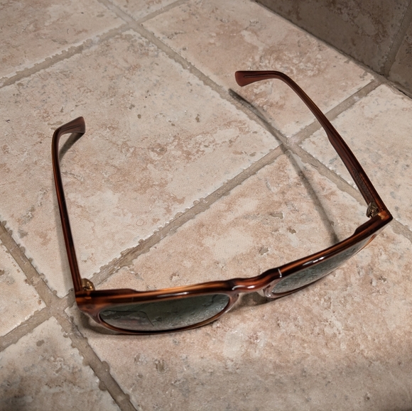 Vuarnet Sunglasses - Made in France LUXURY retail,$300 - Picture 8 of 8